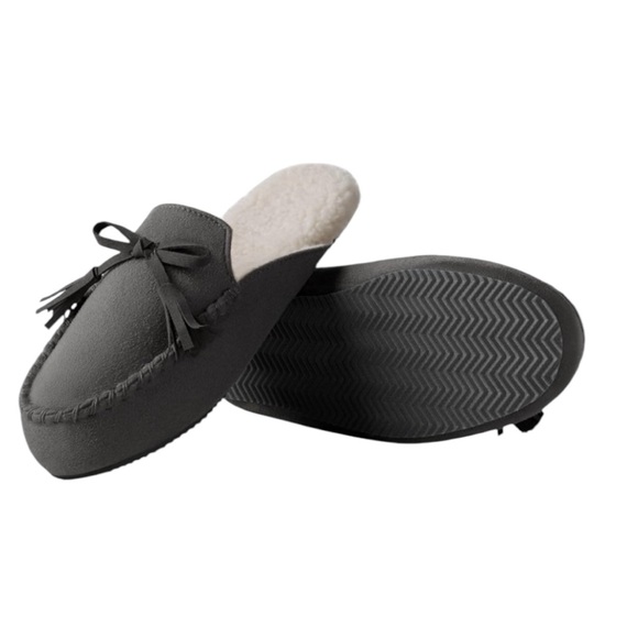 Dream Pairs Dark Gray Faux Fur Lined Moccasin Slippers - 10 - Picture 1 of 7
